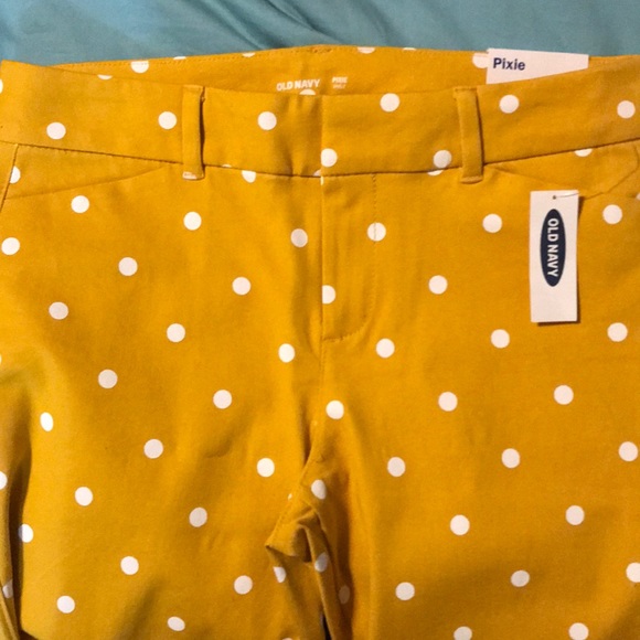Old Navy Pixie Pants- yellow polka dot print!!!! - Picture 4 of 8